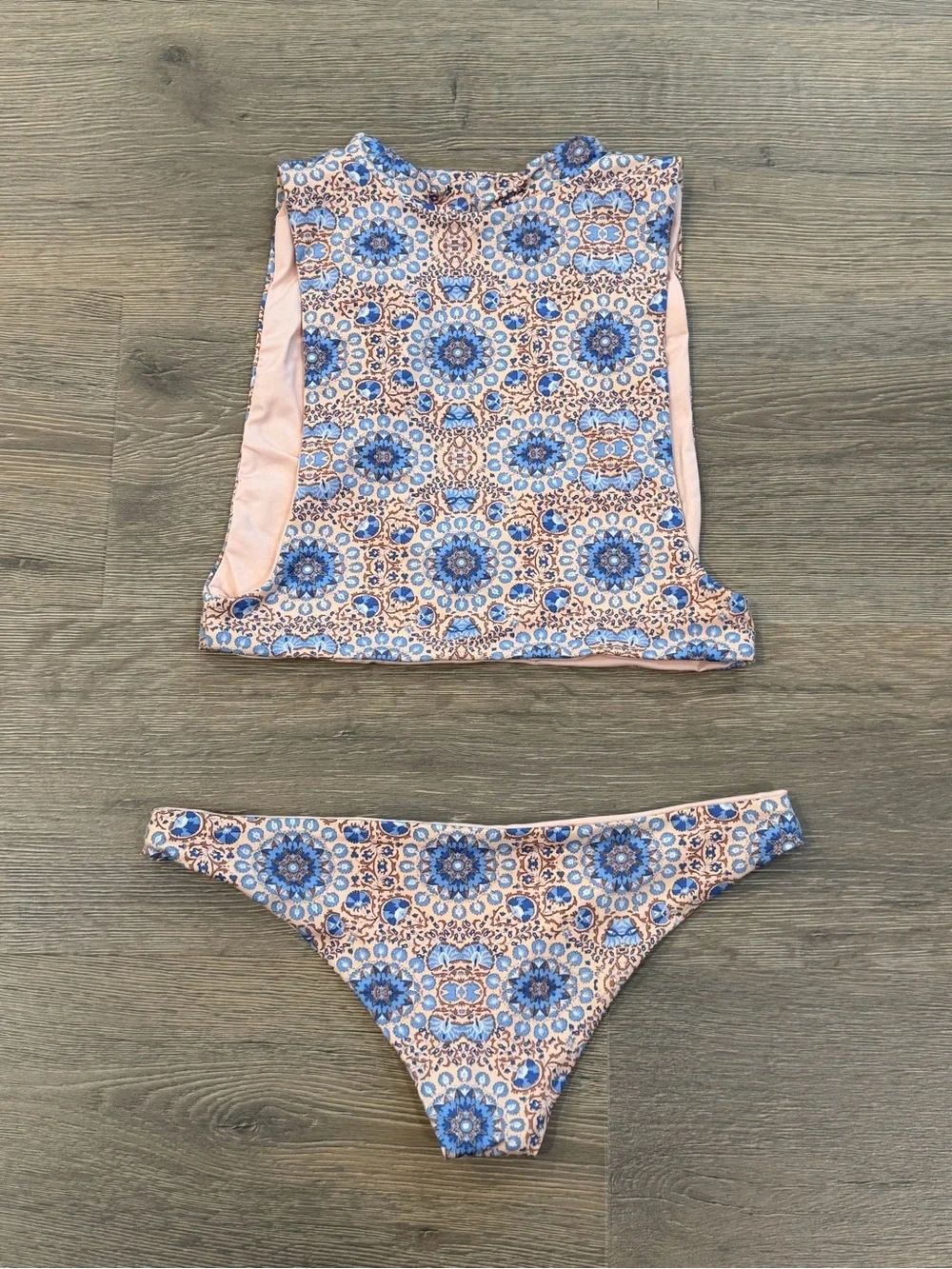 Frankies Bikinis Set Tank Top Women’s Pink Floral Mandala Crop Harley & Bottoms